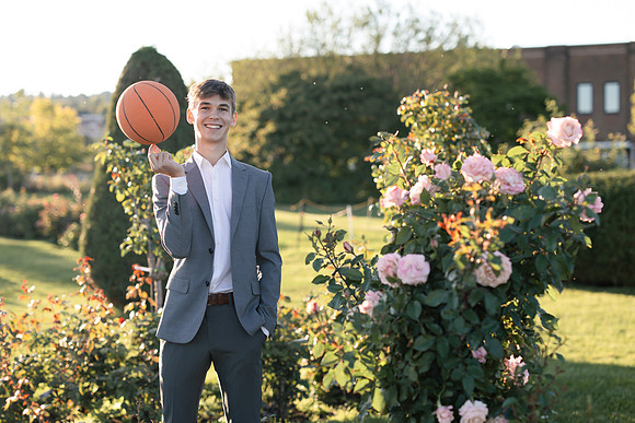 Oscar Senior Shoot-1-155