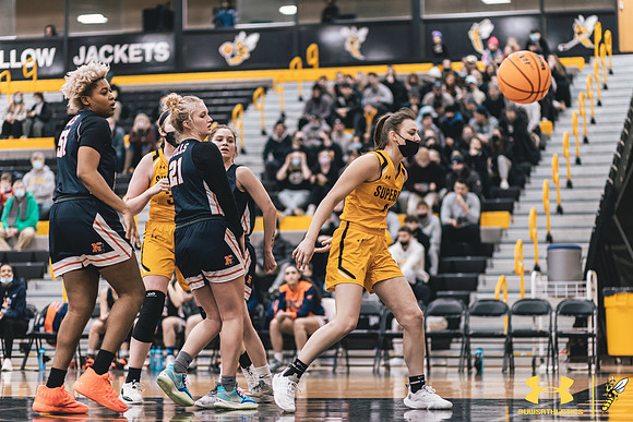 2022.01.29 UWS WBB vs. Northland WM45