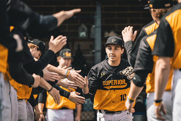 UWS BSB vs Crown D2 DH-1-27