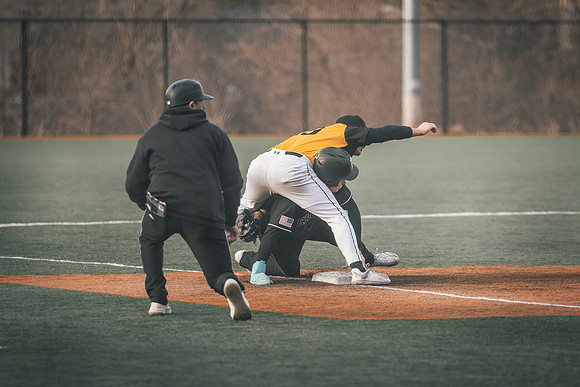 UWS BSB vs Crown -1-140