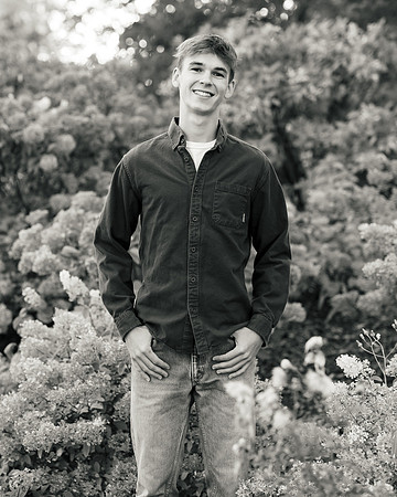 Oscar Senior Shoot-1-203