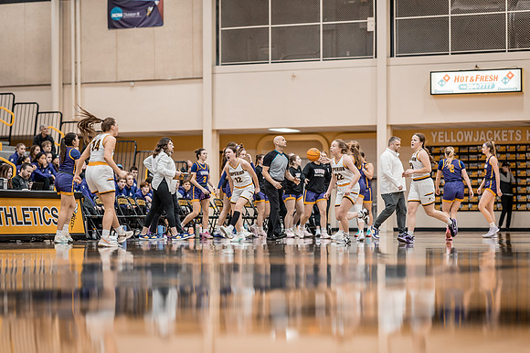 UWS WBB vs UNW-1-90