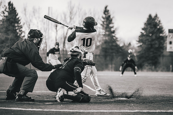 UWS BSB vs Crown -1-135