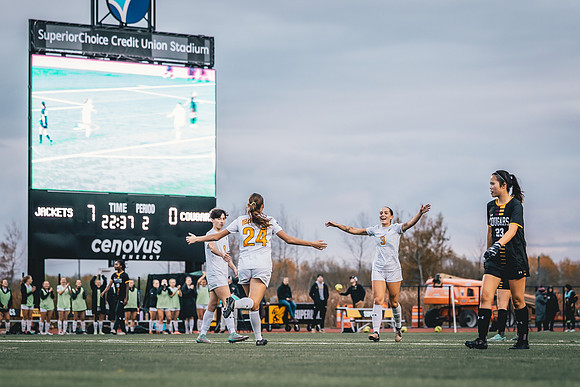 20241012_UWSWSOC-192