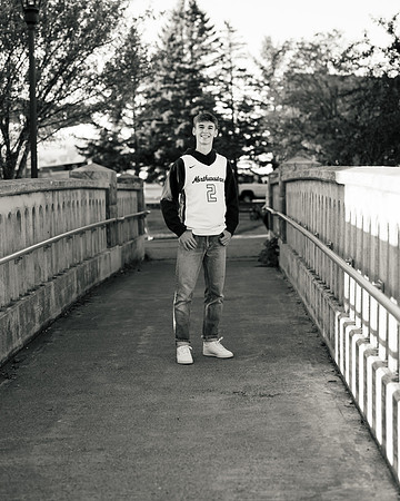 Oscar Senior Shoot-1-182