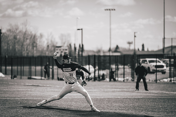 UWS BSB vs Crown D2 DH-1-64