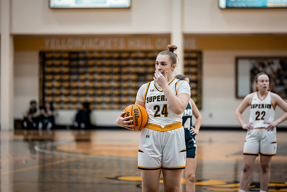 UWSWBBvsNCU2-1-189