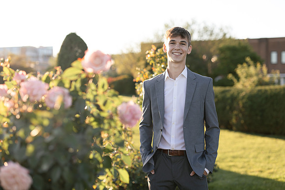 Oscar Senior Shoot-1-169